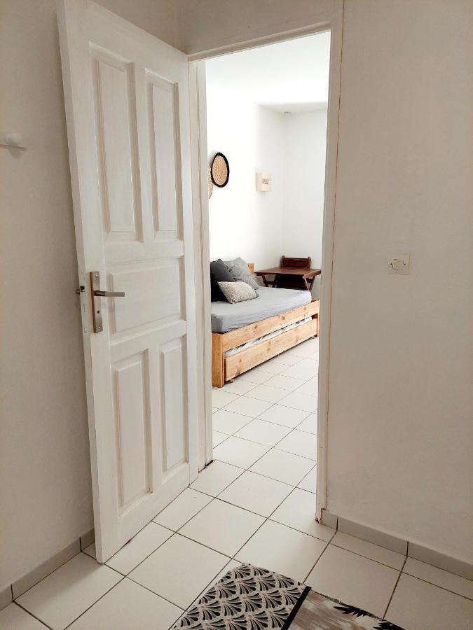 Les Cles D'Emakeys Apartamento Sainte-Anne  Exterior foto