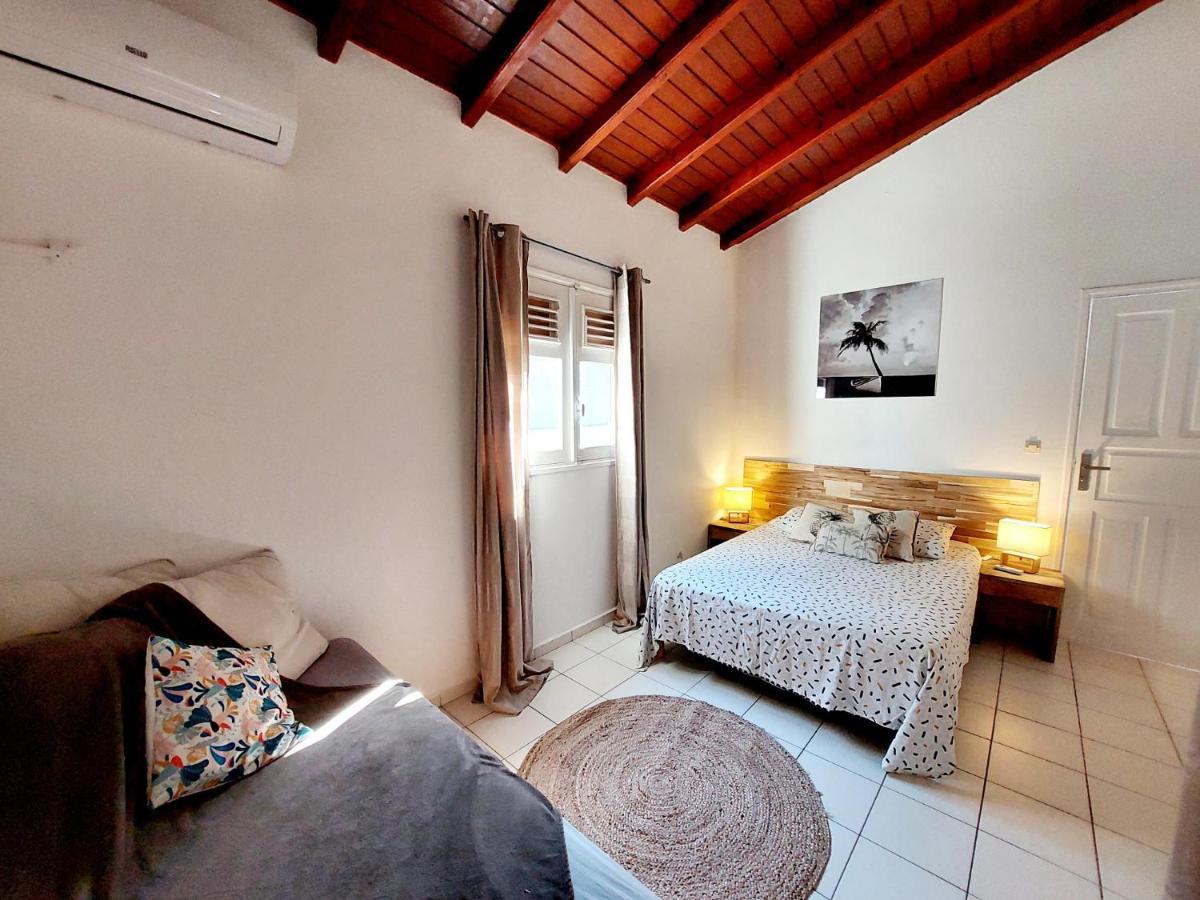Les Cles D'Emakeys Apartamento Sainte-Anne  Exterior foto