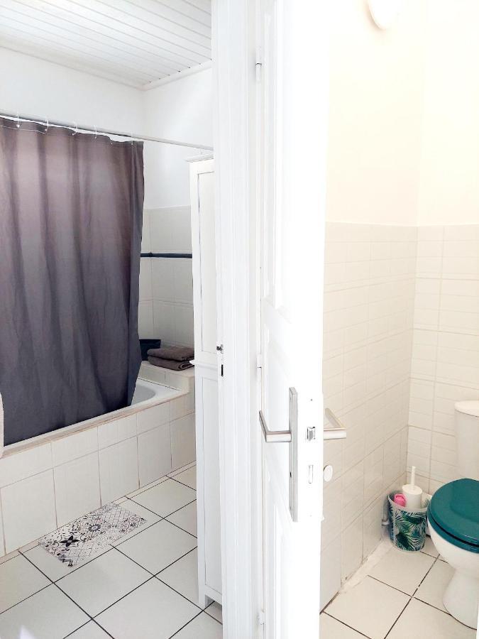 Les Cles D'Emakeys Apartamento Sainte-Anne  Exterior foto