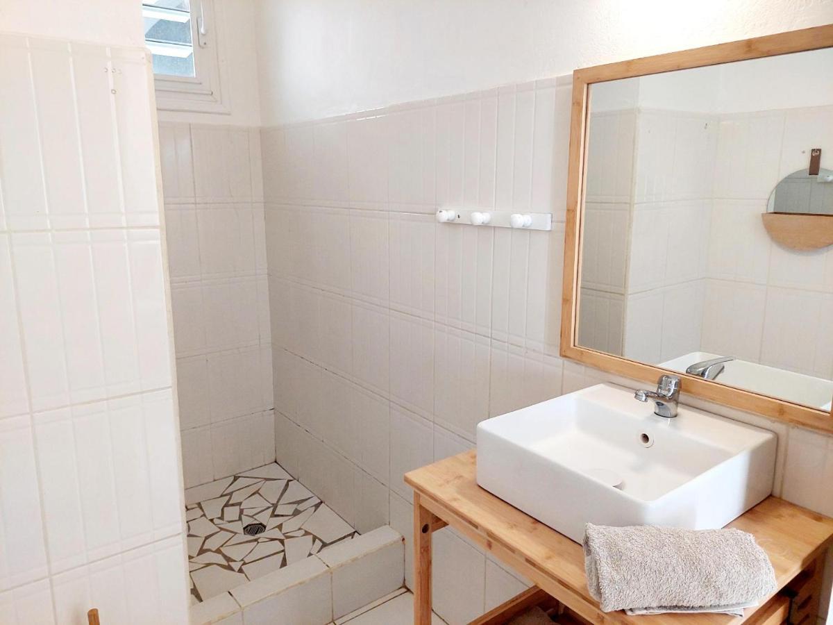 Les Cles D'Emakeys Apartamento Sainte-Anne  Exterior foto